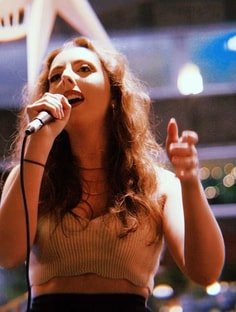 Profile photo of Amy Louise, undefined tutor at Wiingy