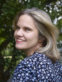 Profile photo of Elizabeth Kahn, undefined tutor at Wiingy