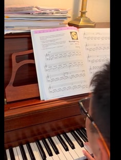 Profile photo of Laurie DePauw, undefined tutor at Wiingy