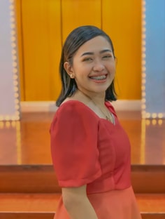 Profile photo of Anna Casidsid, undefined tutor at Wiingy