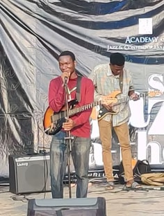 Profile photo of Christian Dede, undefined tutor at Wiingy