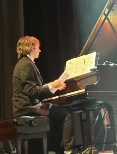 Profile photo of Stephen Babin, undefined tutor at Wiingy