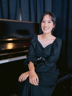 Profile photo of Giselle De Leon, undefined tutor at Wiingy