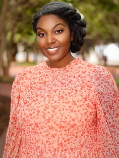 Profile photo of Jantina Masters, undefined tutor at Wiingy