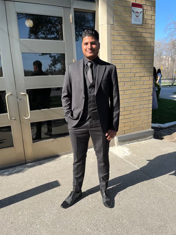 Profile photo of Vikash, Science tutor at Wiingy