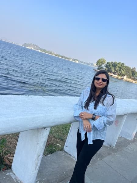 Profile photo of Romika, Mathematics tutor at Wiingy