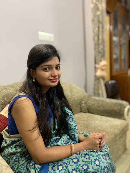 Profile photo of Romika, Mathematics tutor at Wiingy