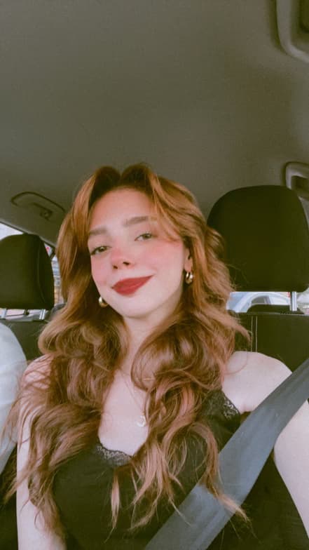 Profile photo of Kubra, English tutor at Wiingy