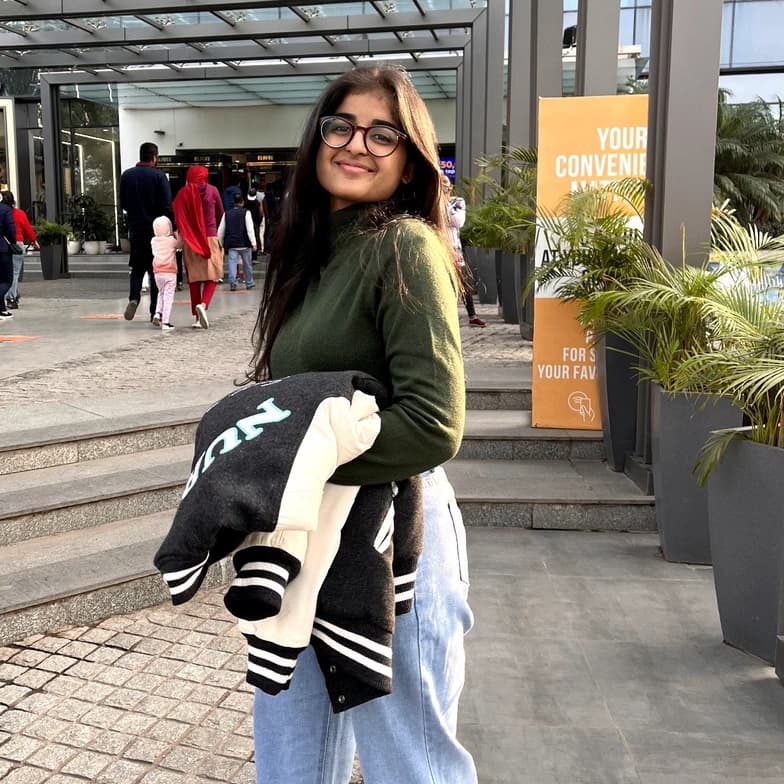 Travel snapshot of Anjali during a trip