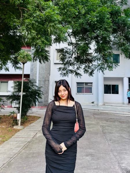 Profile photo of Purvai, Mathematics tutor at Wiingy