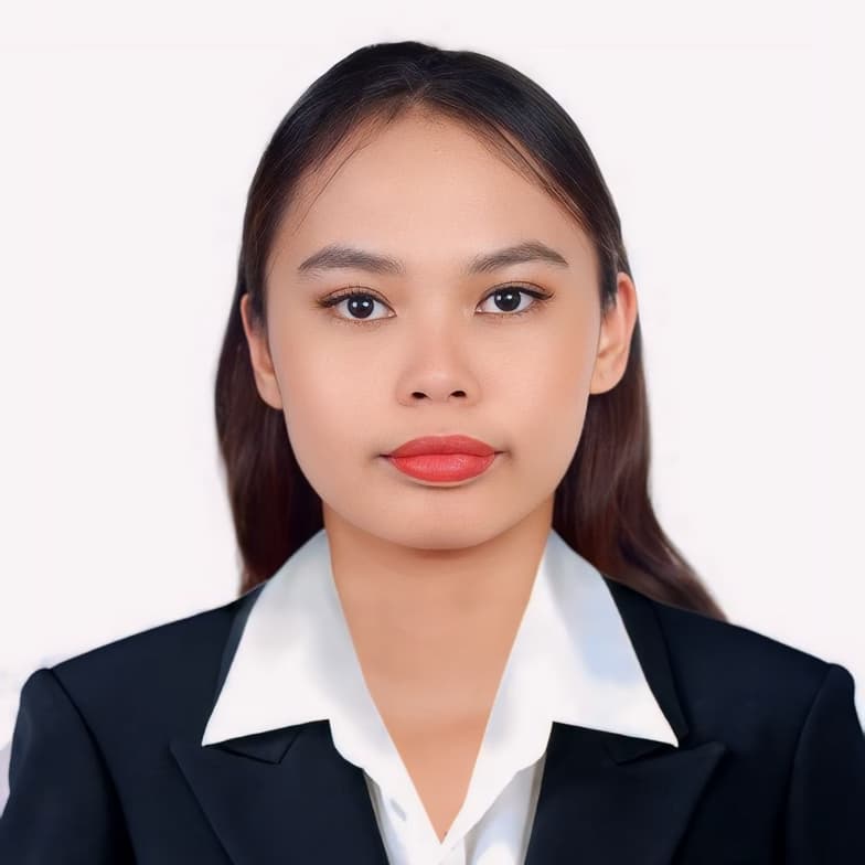 Profile photo of Lou Arrabelle, English tutor at Wiingy