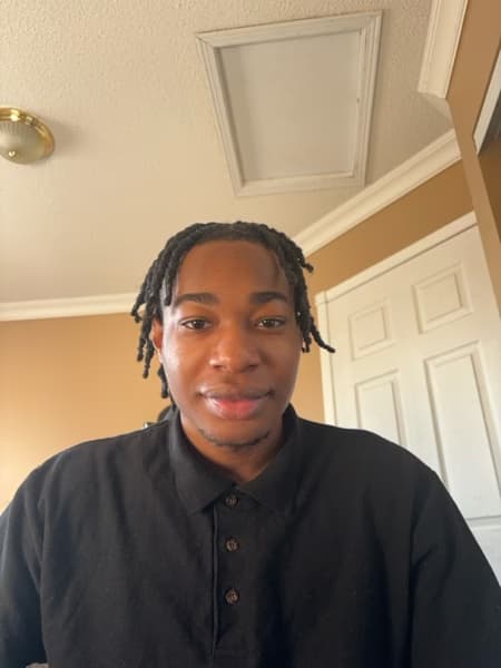 Profile photo of Emmanuel , English tutor at Wiingy