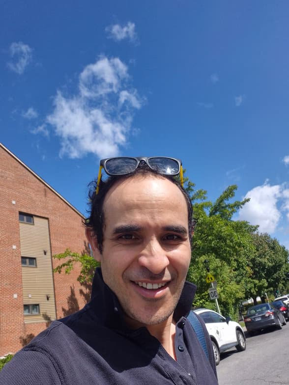 Profile photo of Kamel , French tutor at Wiingy