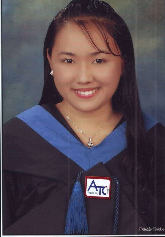 Graduation ceremony photo of SENELYNN