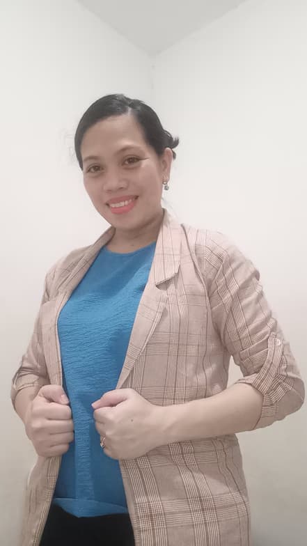 Profile photo of Charmien , English tutor at Wiingy