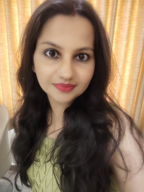 Profile photo of Priya, Mathematics tutor at Wiingy