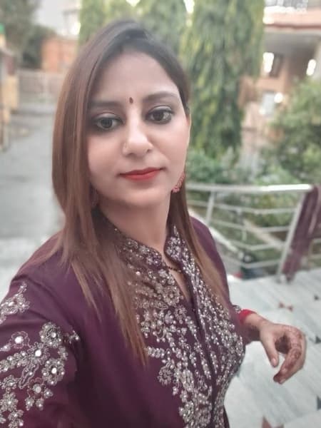 Profile photo of Sapna , Mathematics tutor at Wiingy