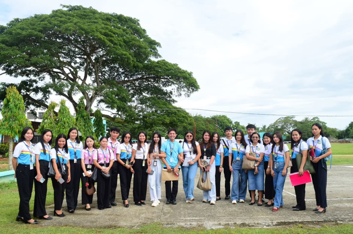 Profile photo of Miss , ESL tutor at Wiingy