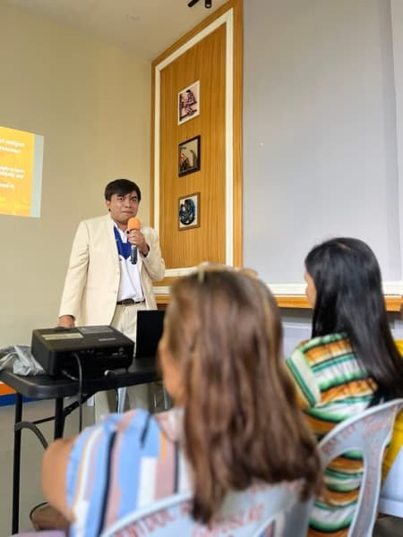 Profile photo of Em, ESL tutor at Wiingy