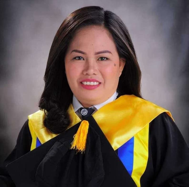 Graduation ceremony photo of Jenefer