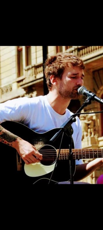 Profile photo of Daniel , Guitar tutor at Wiingy