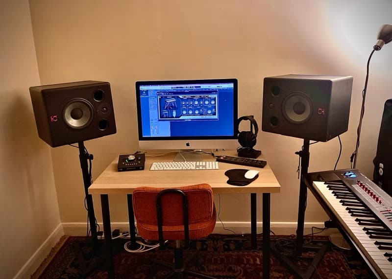 Teaching setup of Reid for private tutoring