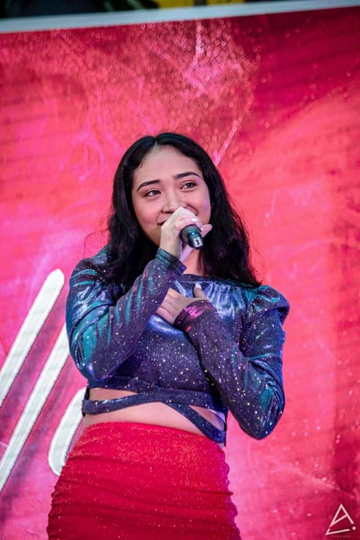 Casual photos of Jean, Wiingy tutor