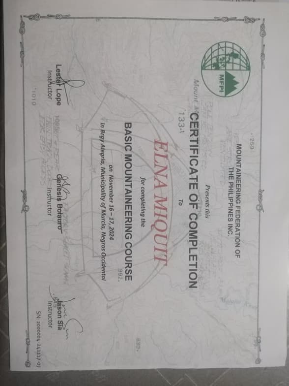 Verified degree or teaching certification of Elna