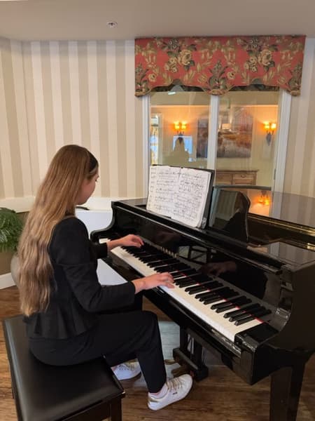Piano learning materials by Sophia
