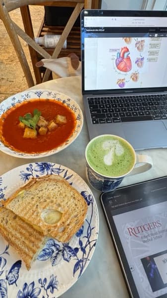 Live performance with Biology by Jaspreet