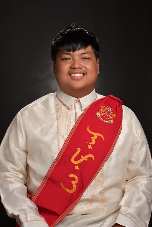 Graduation ceremony photo of Iverson