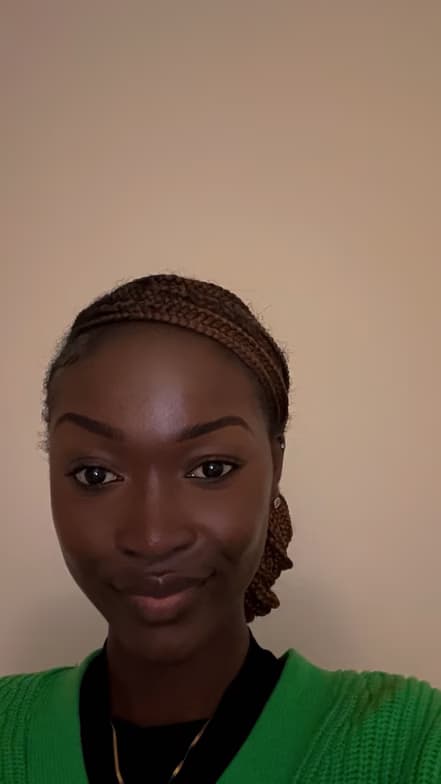 Profile photo of Eliallah , Spanish tutor at Wiingy