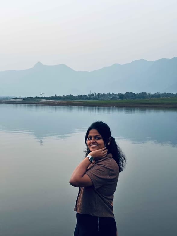 Travel snapshot of Naveena during a trip