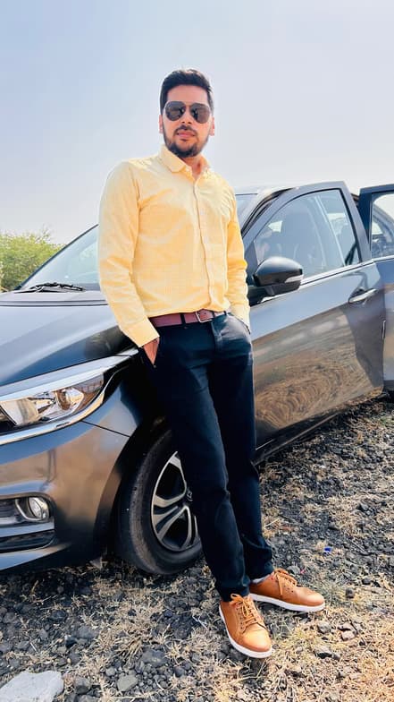 Travel snapshot of Himanshu during a trip