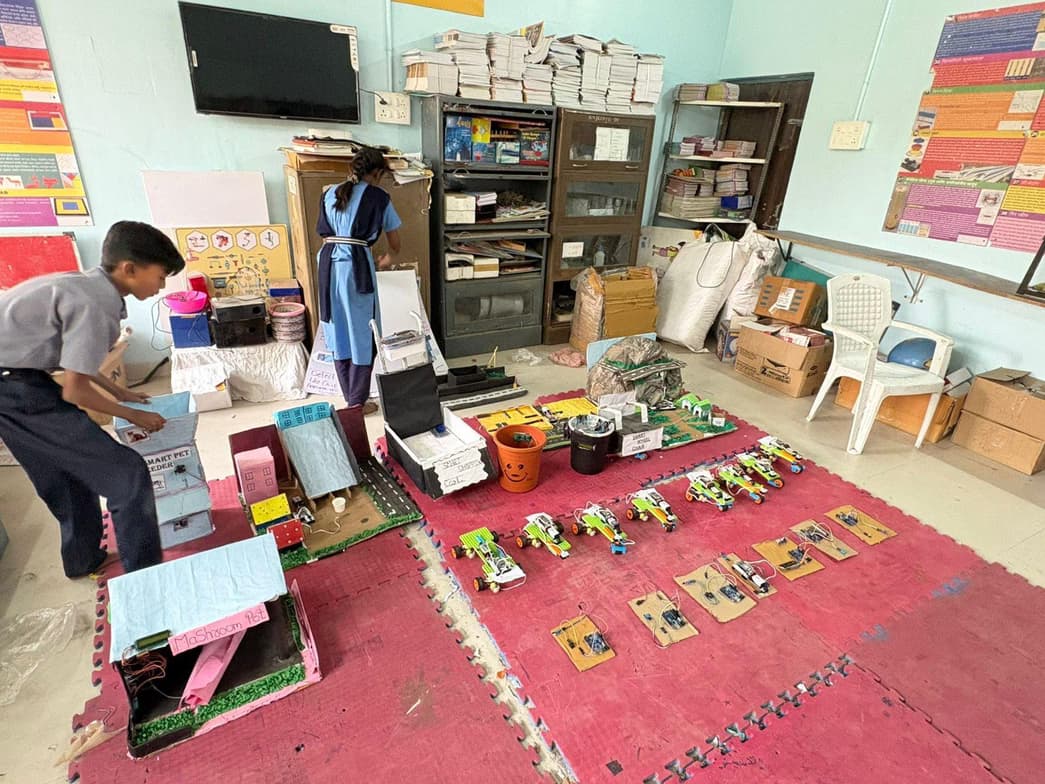 Live performance with Engineering by Vinayak