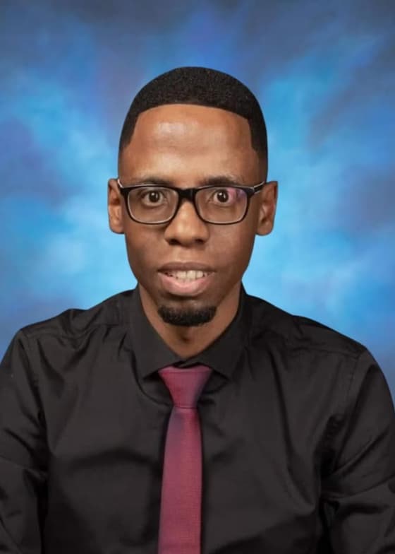 Profile photo of Khulile, Architecture tutor at Wiingy