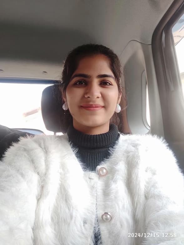 Profile photo of Anjali, Physics tutor at Wiingy