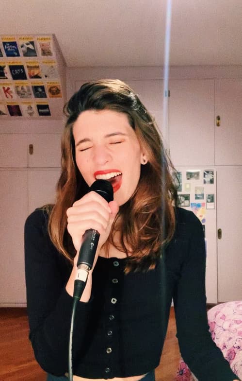 Casual photos of Camila, Wiingy tutor