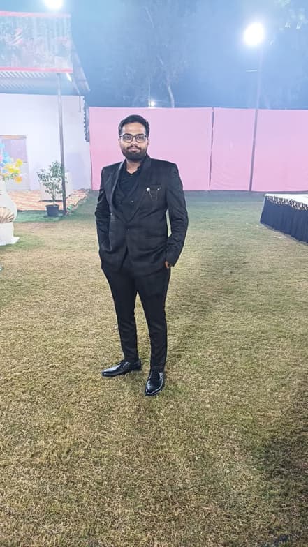 Profile photo of Priyank, Data Science tutor at Wiingy