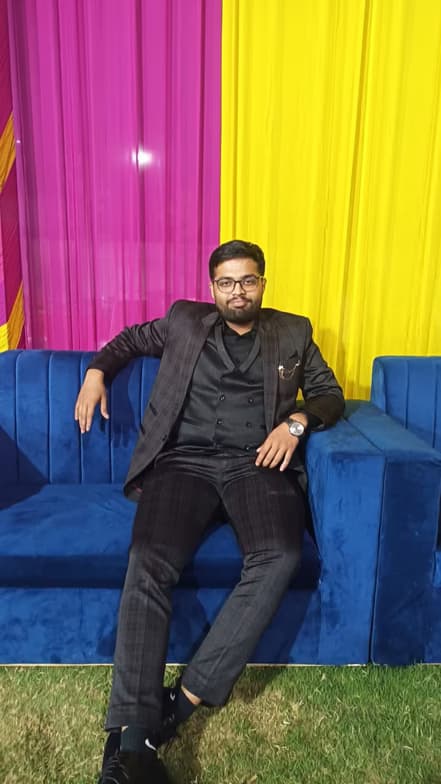 Profile photo of Priyank, Data Science tutor at Wiingy