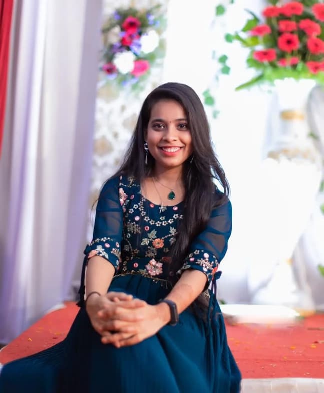 Profile photo of Sahana , Physics tutor at Wiingy