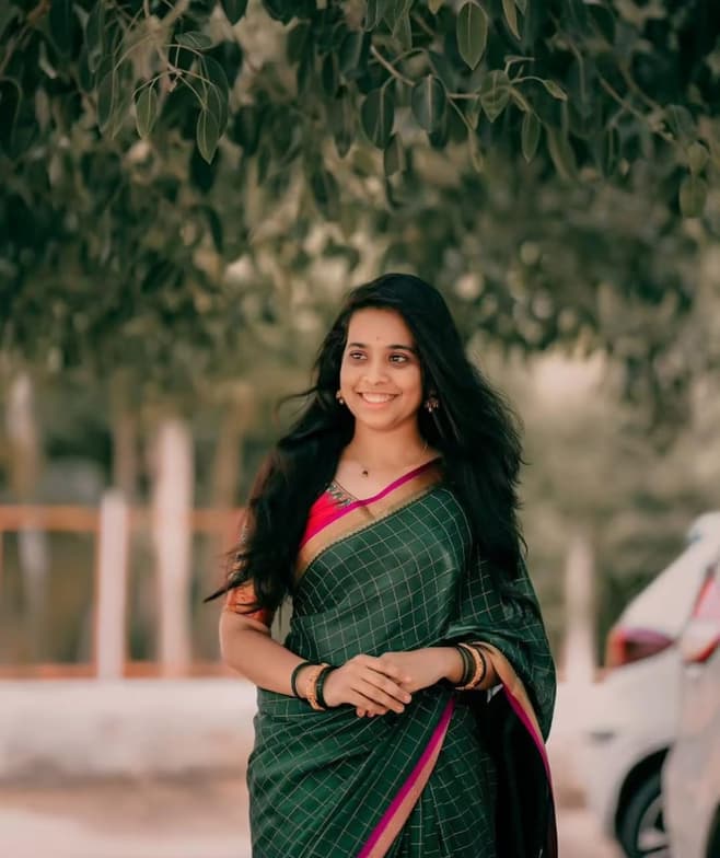 Profile photo of Sahana , Physics tutor at Wiingy