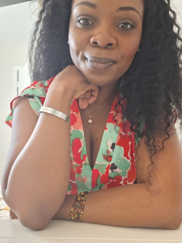 Profile photo of Angele, French tutor at Wiingy