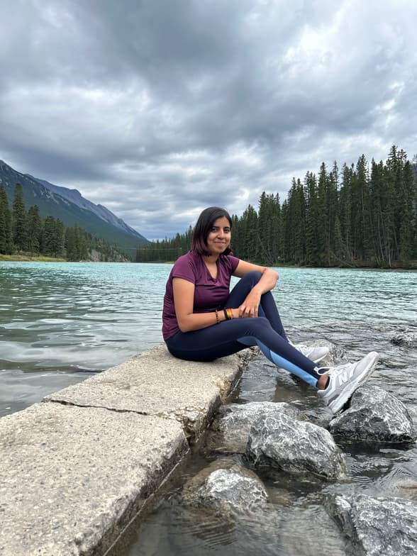 Travel snapshot of Leena during a trip