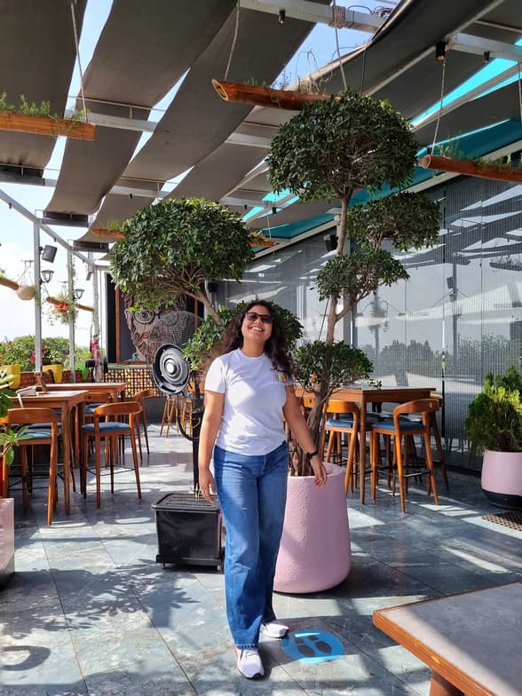 Profile photo of Darshita, Economics tutor at Wiingy