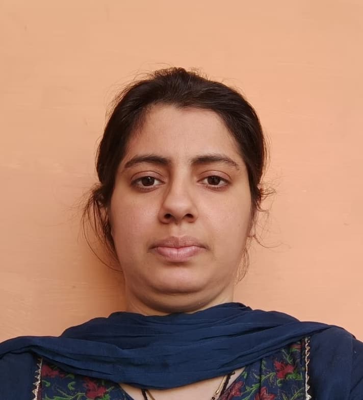 Profile photo of Neha, Mathematics tutor at Wiingy