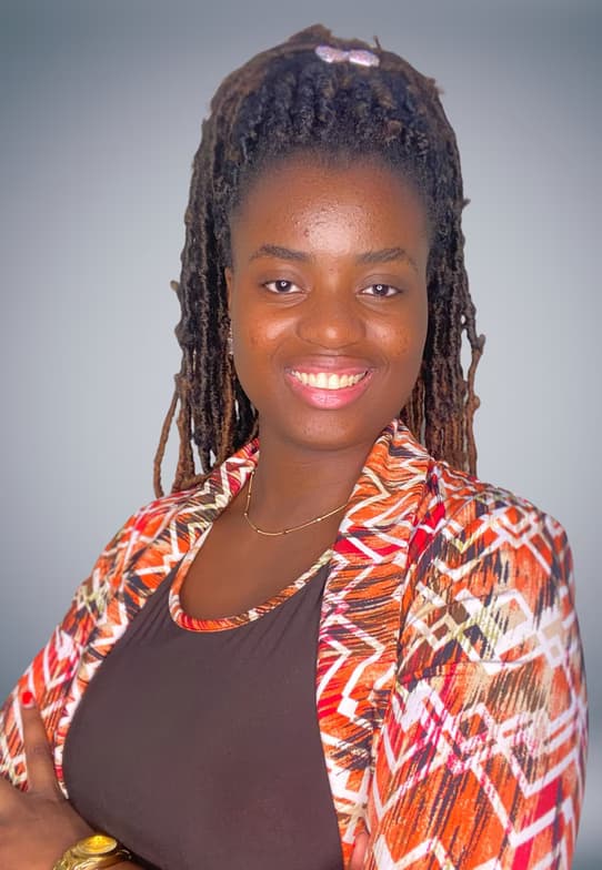 Profile photo of Vivian, English tutor at Wiingy