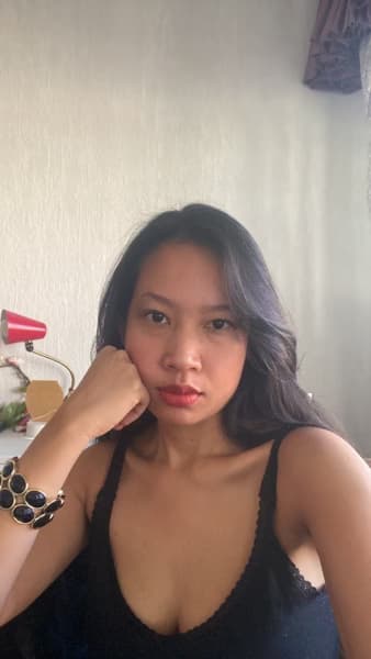 Profile photo of Meyly, English tutor at Wiingy