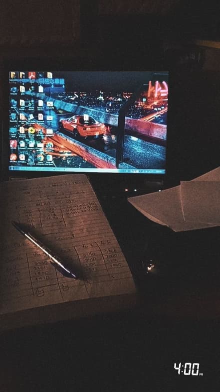 Muhammad conducting a lesson