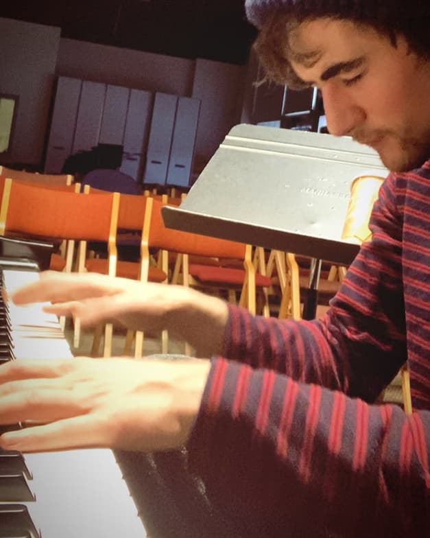 Profile photo of Robert, Piano tutor at Wiingy